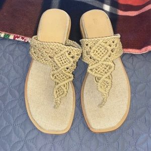 Ladies sandals